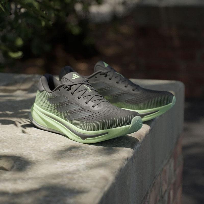 adidas（アディダス） メンズ ランニングシューズ スーパーノヴァ