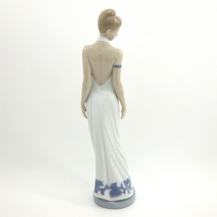 Lladro リヤドロ ♯1205 『エレガンス』 ナオ NAO インテリア 置物