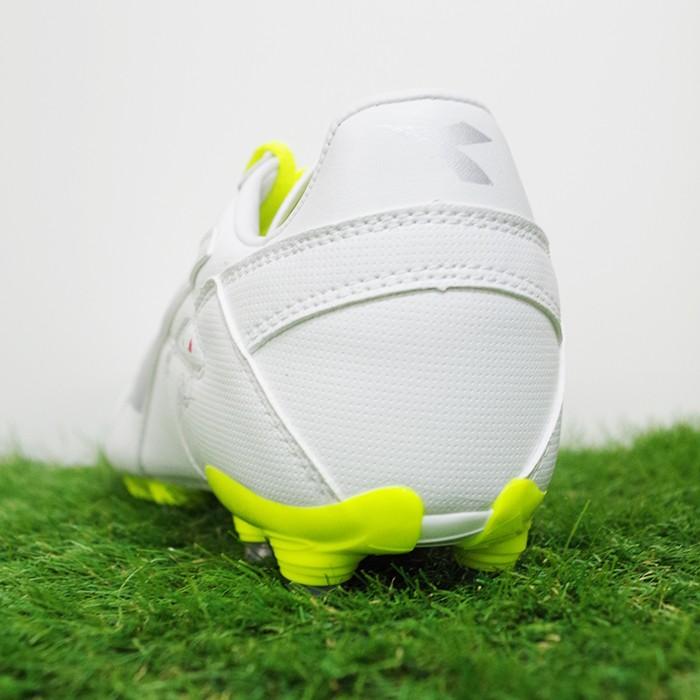M.WINNER RB LT MG 14 ディアドラ(DIADORA) サッカースパイク ホワイト