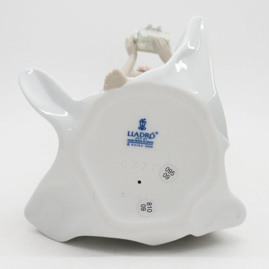 リヤドロ ♯6777 「私の宝物」 フィギュリン Lladro/少女/蝶/陶器