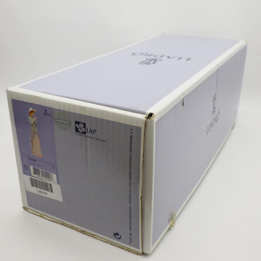 リヤドロ ♯5000 「読書する貴婦人」 フィギュリン 箱付き Lladro/陶器
