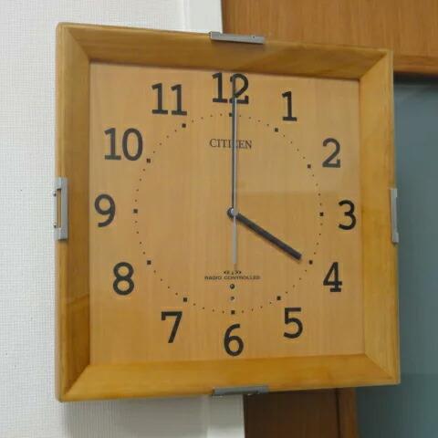 CITIZEN（シチズン） 名入れ 壁掛け 電波時計 ガラススクエア 好きな