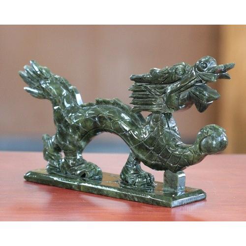 翡翠龍彫り置物｜翡翠 龍彫り 置物｜天然石 翡翠 龍｜龍置物｜翡翠 龍