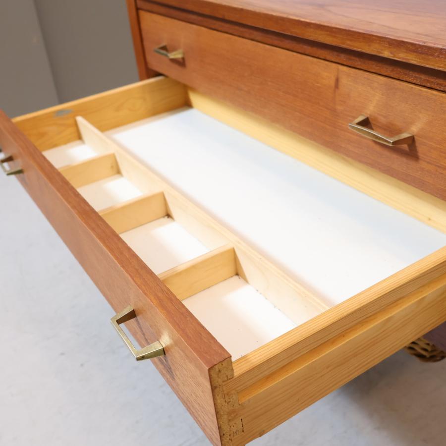 北欧デンマーク チーク材 ソーイングワゴン キャビネット キャスター付