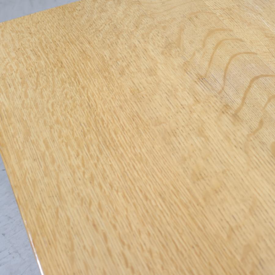 飛騨産業 キツツキ HIDA 森のことば オーク無垢材 節入り 正方形