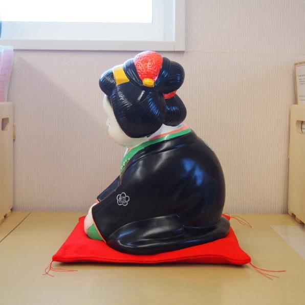 置物 縁起物 常滑焼 お福さん 座布団付き 送料無料 日本製 縁起のよい
