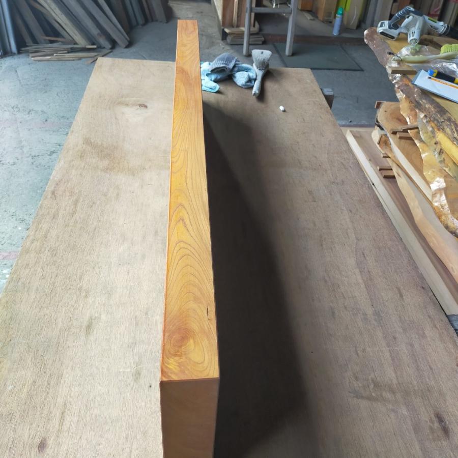 欅 厚板 厚み6.5cm×幅26.5cm×長さ136cm 塗装あり/造作材/棚板/花台