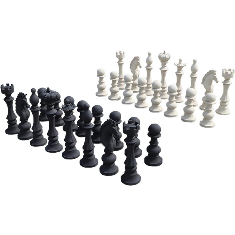 オブジェ 等身大のチェス駒セット（チェス盤は含まず） XXL Chess Set