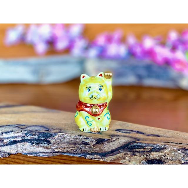 九谷焼 高級 陶磁器 招き猫 ミニ 幸せ黄色 左手 黄色唐草 2号(千客万来