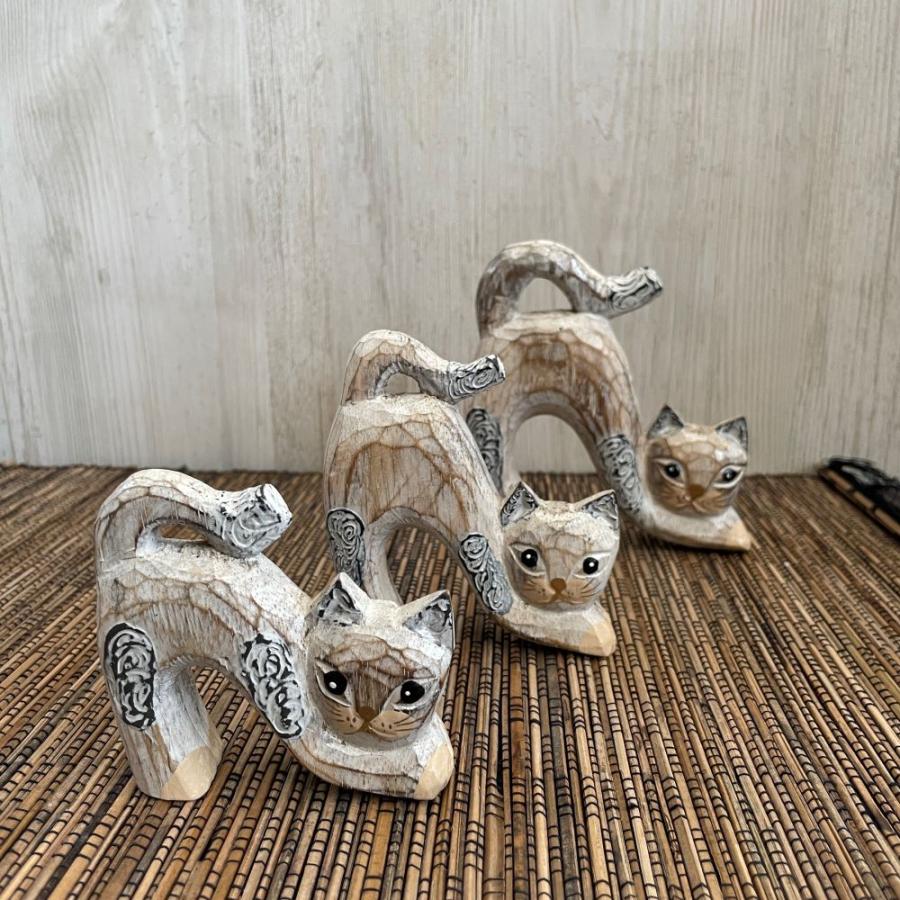 木彫り ネコ3体セット インテリア 置き物 木製オブジェ アジアン バリ