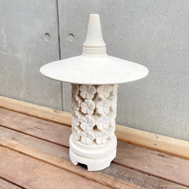 バリ島製 燈篭 ストーンオブジェ プルメリア パラス石 H43cm アジアン