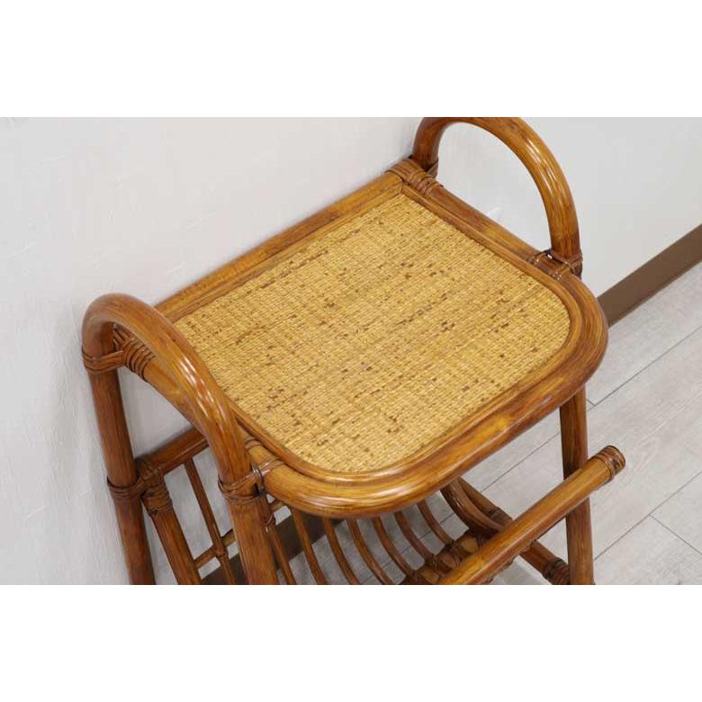 軽量ラタン テーブル付きマガジンラック 壁付 手作り サイドテーブル