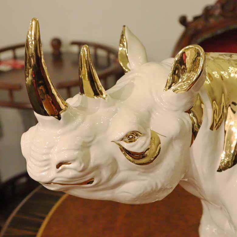 陶器 動物 サイ 置物 イタリア製 ライナセロス 完成品 アニマル