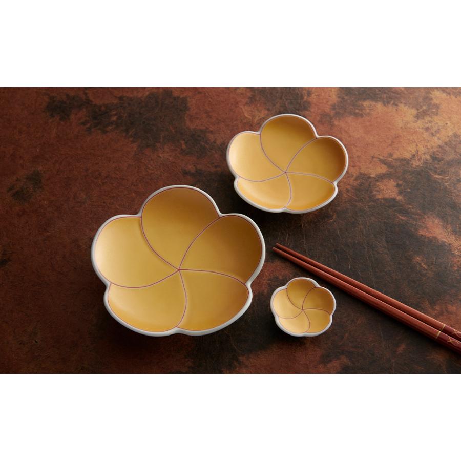 梅型錦金 豆皿 9cm ゴールド 有田焼 幸楽窯 // 和食器 食器 小皿 副菜