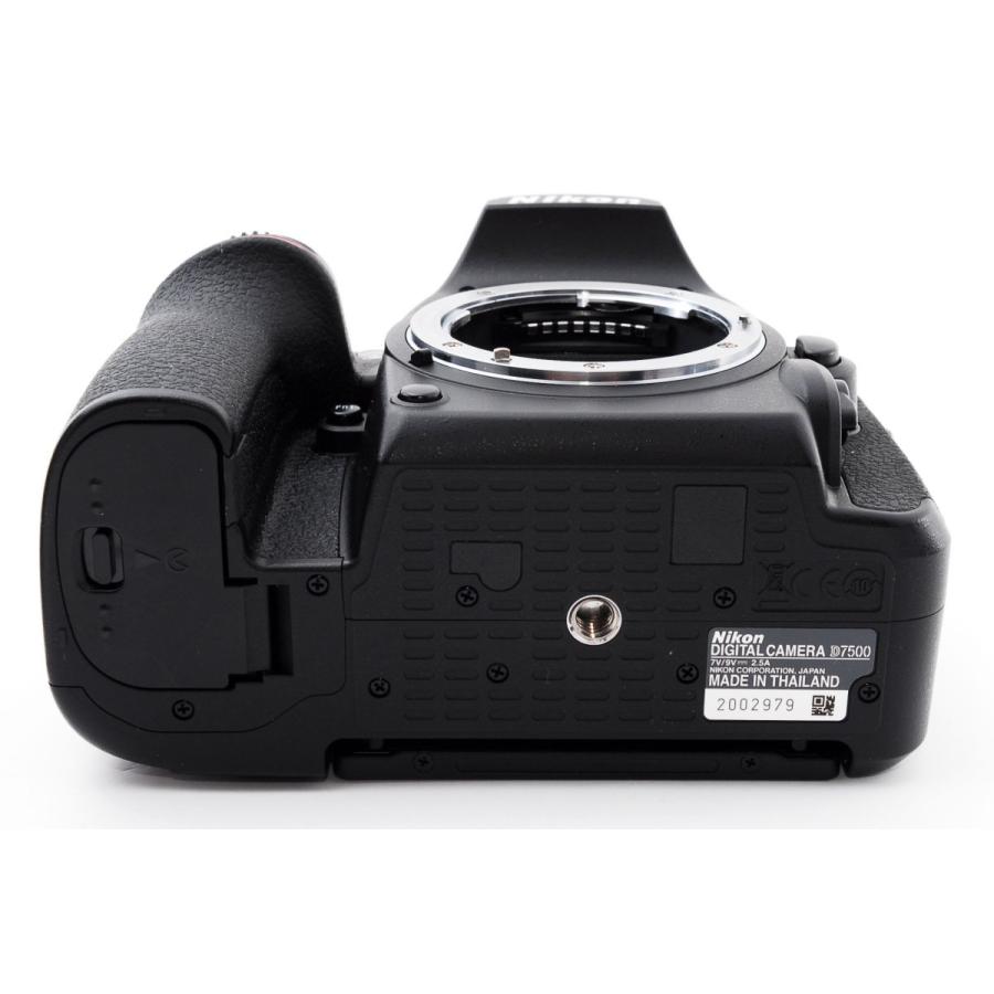 ニコン（Nikon） デジタル一眼 Nikon D7500 トリプルレンズセット 中古