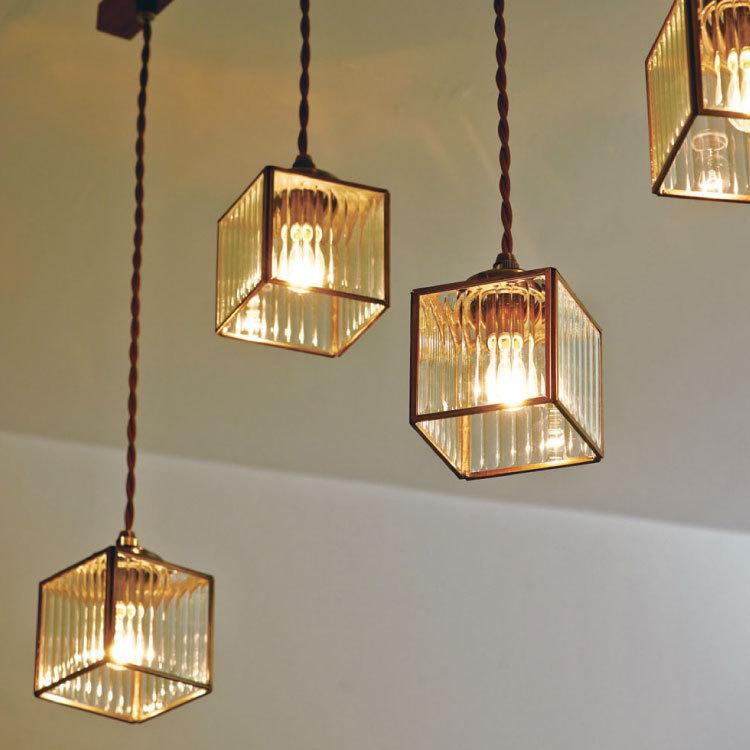 ペンダントライト キューブ型 四角形 ガラス製 3灯 おしゃれ 6畳用