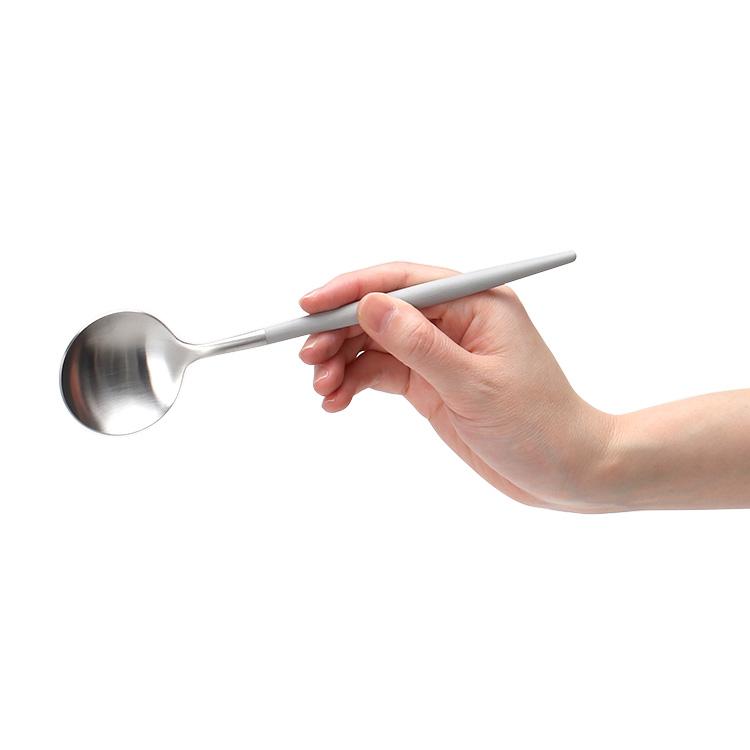 Cutipol（クチポール） ゴア ライトグレー ディナースプーン/テーブル