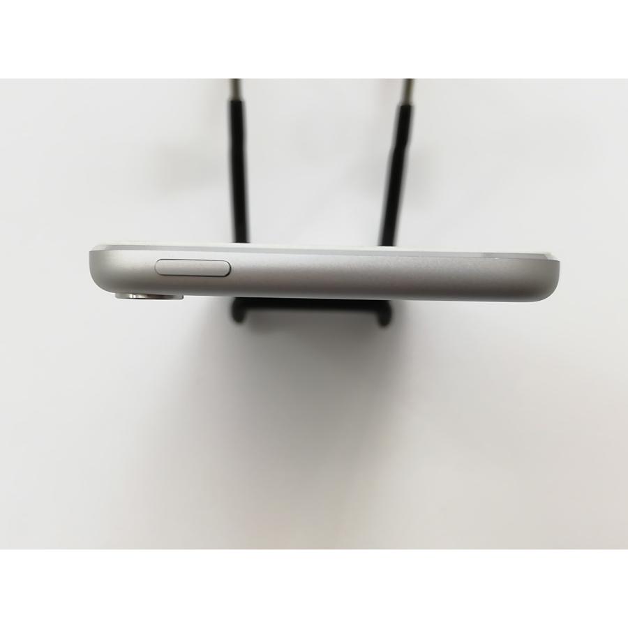 中古】Apple iPod touch 32GB シルバー MKHX2J/A (2015/第6世代