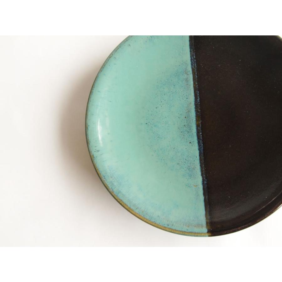 鳥取の民藝 牛ノ戸焼窯元 7寸皿 中皿 緑と黒の染分 : おまめ - 通販