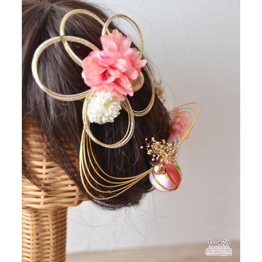 七五三 髪飾り 水引きフラワーと桃色ボール| 753 花 ヘッドドレス 3歳