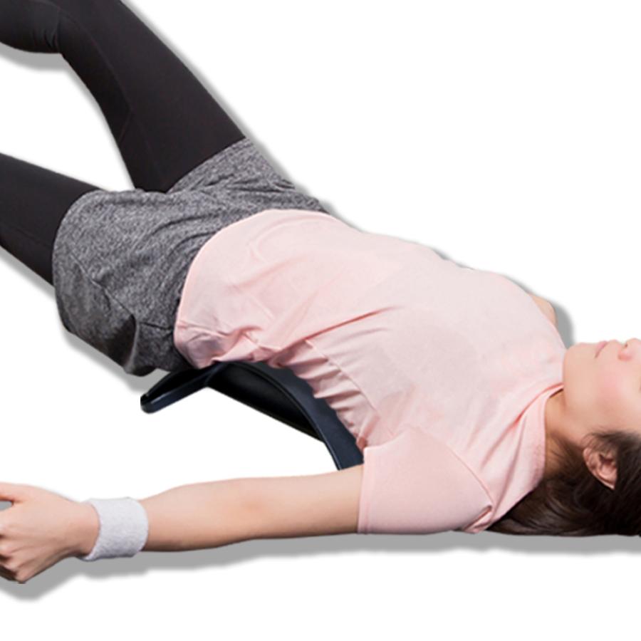 バックストレッチャー 背中伸ばし 器具 背中ストレッチャー 腰伸ばし