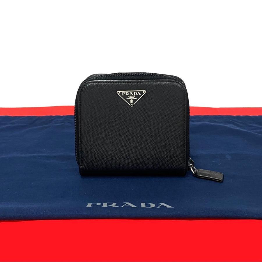 PRADA（プラダ） 極 美品 三角ロゴ 金具 サフィアーノ レザー 二つ折り