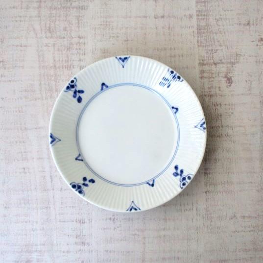 有田焼 皓洋窯 食器 染付 剣先小花 しのぎ5.5寸皿 丸皿 取皿 デザート