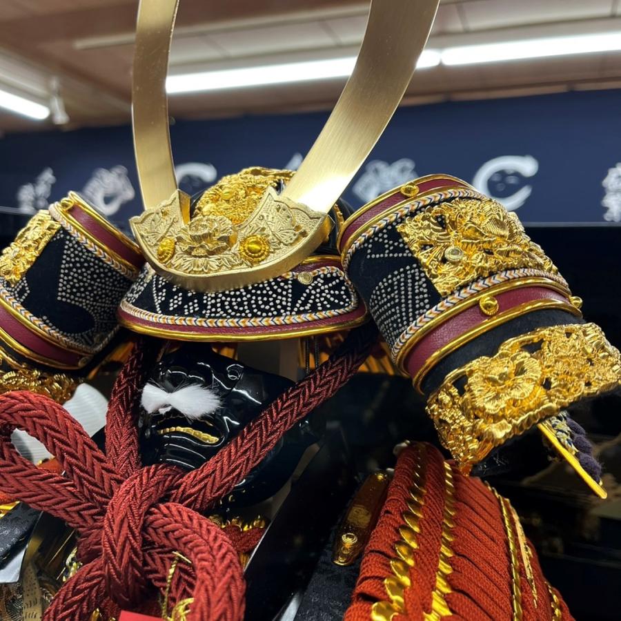 五月人形 大迫力 豪華 鎧飾り 12号 悠久鎧 間口105cm 本金山水屏風二