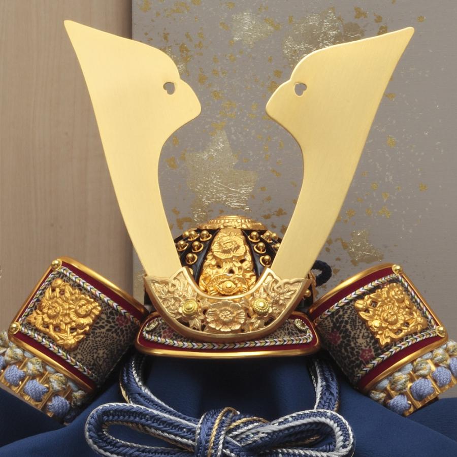 久月 五月人形 兜飾り 収納飾り 正絹青裾濃縅 8号 11236 D-25 家紋が