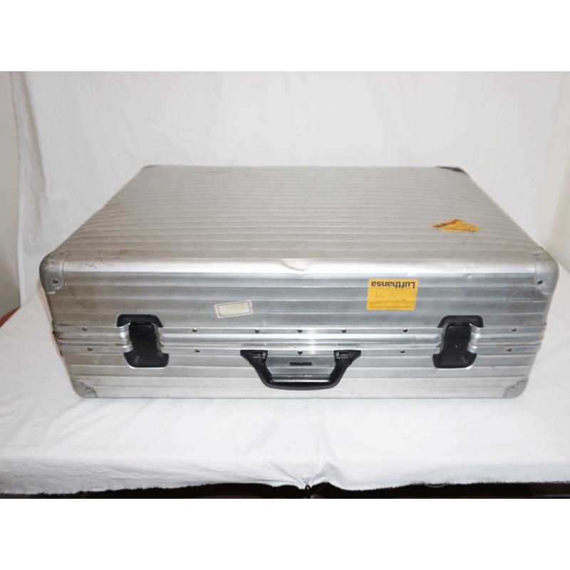 年季充分ボコボコ系】リモワ RIMOWA アルミトランクケース