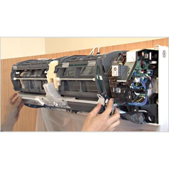 エアコン 洗浄 クリーニング ロボット付き壁掛け型エアコン洗浄