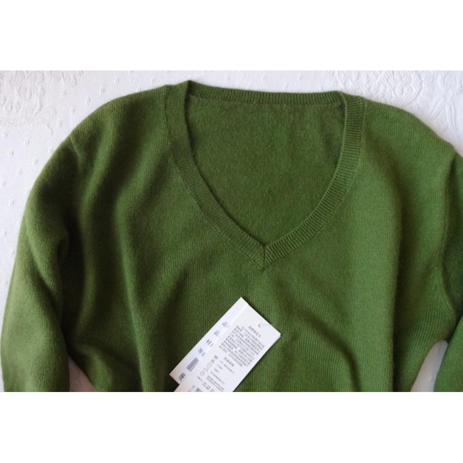 良質カシミヤVネックセーター、上品なモスグリーン系 : 三和軒 - 通販