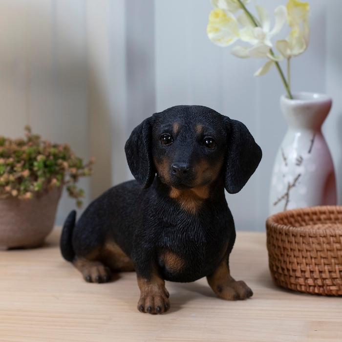 置物 犬 かわいい 動物 玄関 お座りダックスフンド ブラックタン