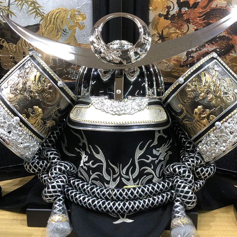 甲冑師 平安武政作 収納式 着用兜飾り 上杉謙信 五月節句 五月人形 兜