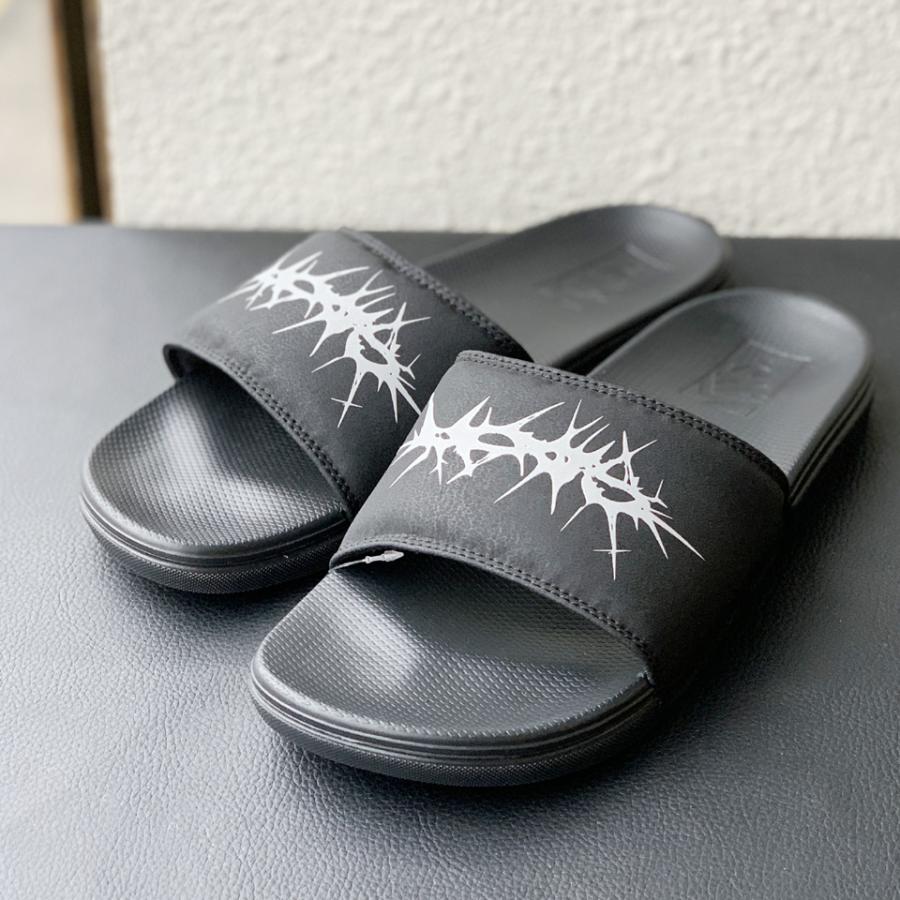 VANS（ヴァンズ） バンズ スライドサンダル MTE LA COSTA SLIDE ON