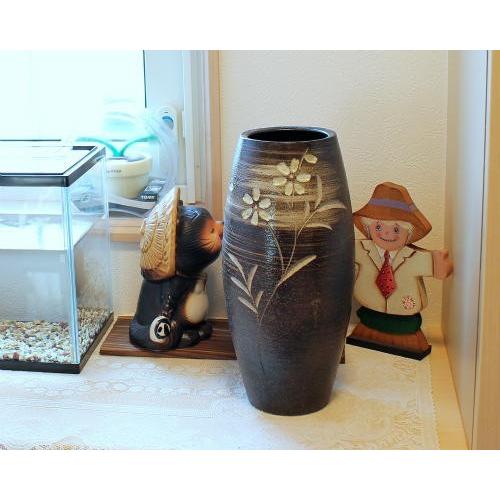 信楽焼 花瓶 黒 花彫り 櫛目 おしゃれ 一輪挿し 花入 陶器 花びん 花器