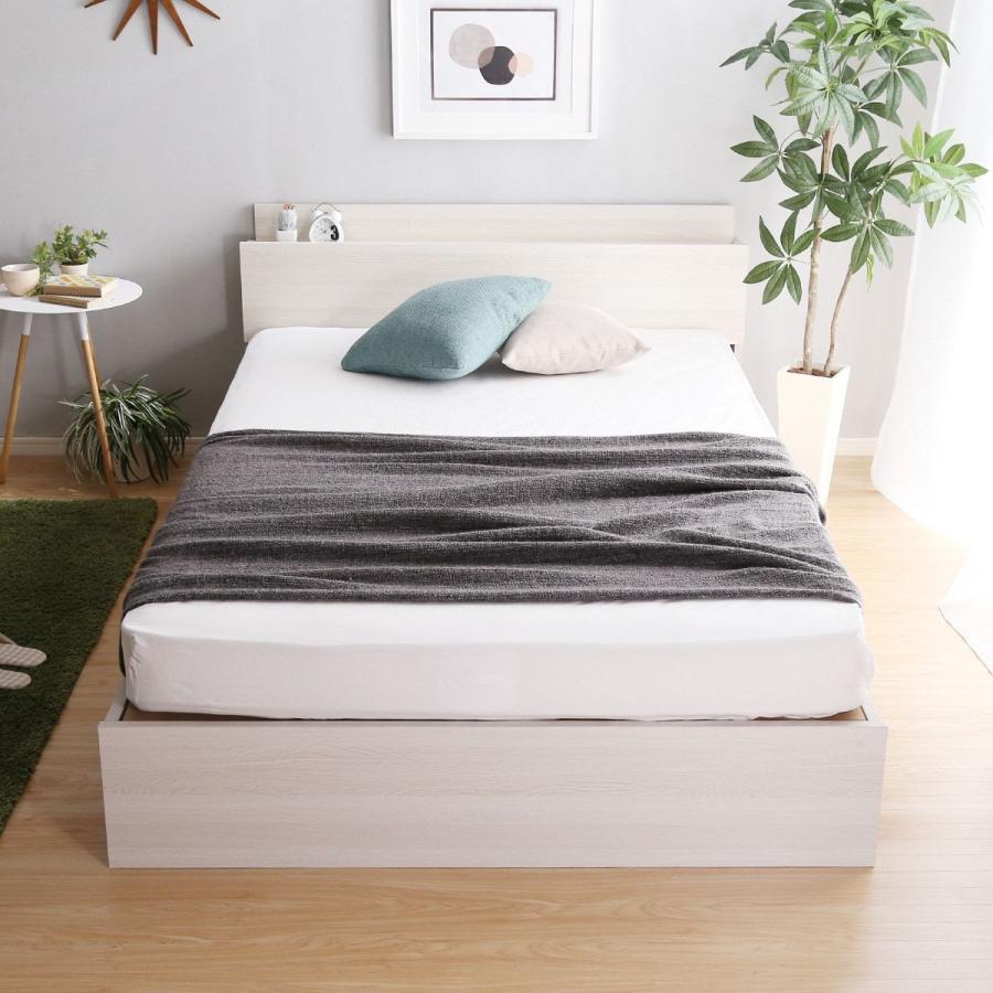 ニトリ（NITORI） ベッド ダブル 棚・コンセント付きチェストベッド