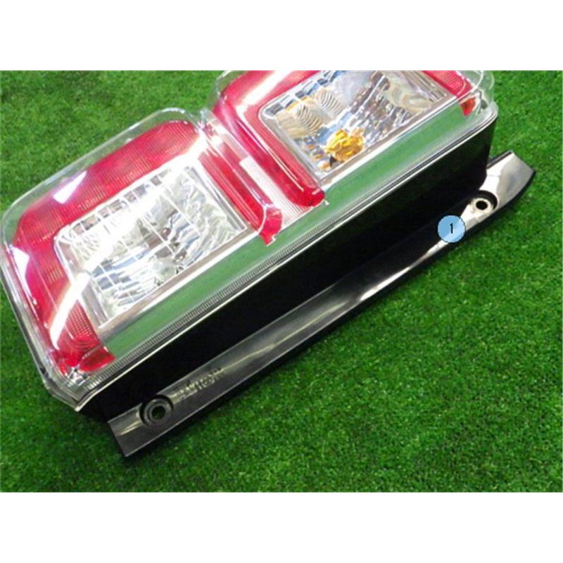 ダイハツ 純正 ウェイク 《 LA700S 》 左テールランプ 81560-B2610