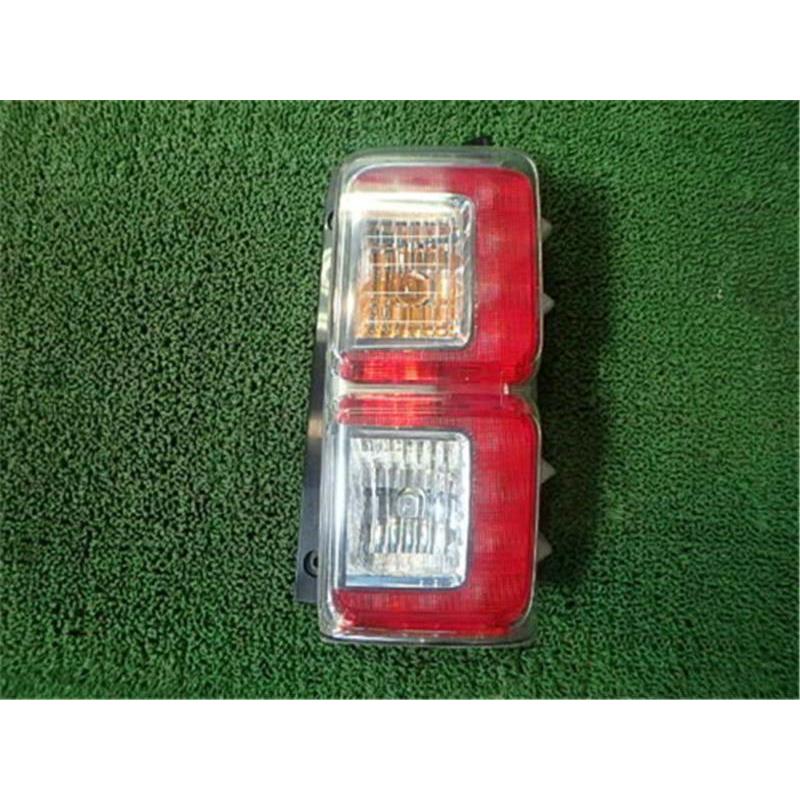 ダイハツ 純正 ウェイク 《 LA700S 》 右テールランプ 81550-B2610