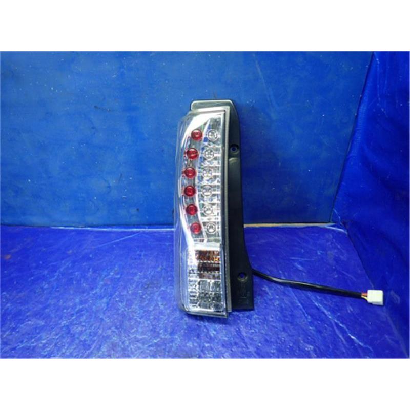 三菱 純正 ekワゴン 《 H82W 》 左テールランプ 8331A047 P81900