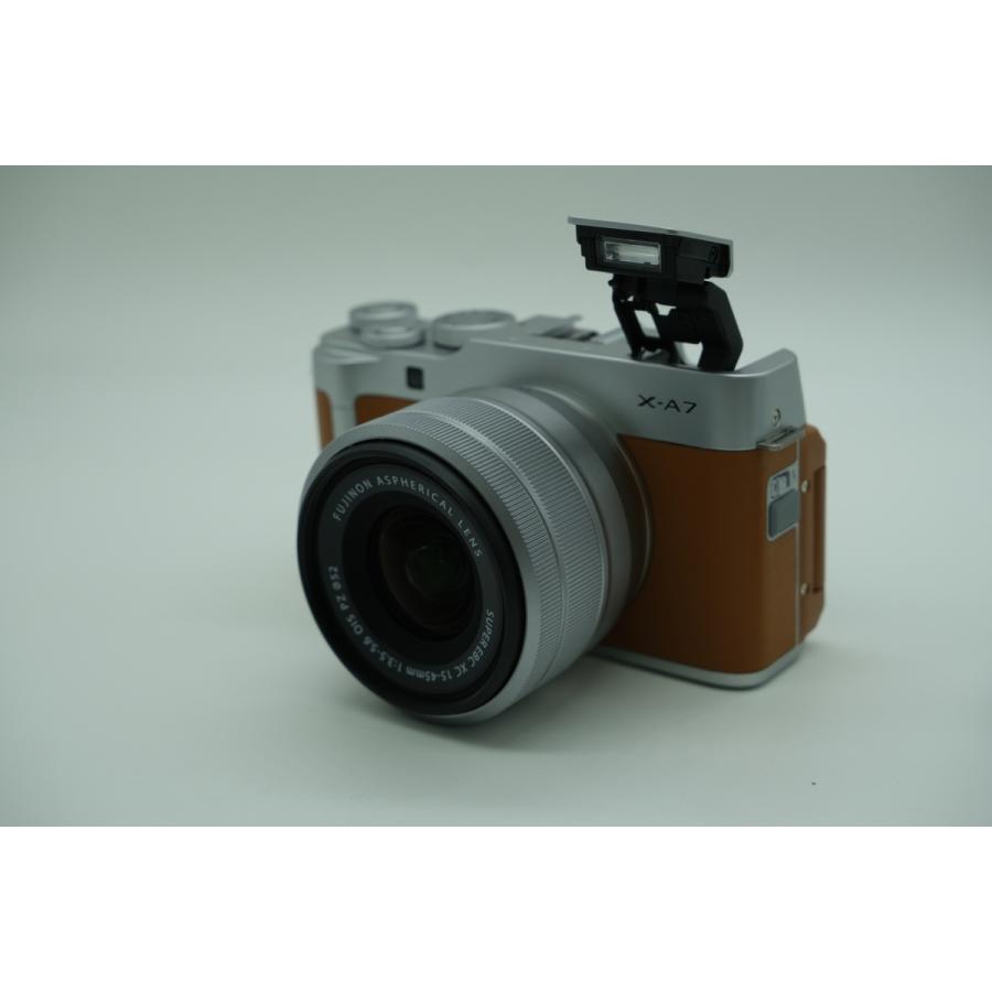 往復送料無料】FUJIFILM X-A7 レンズキット [キャメル] デジタル一眼