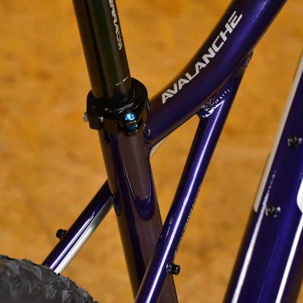 GT ジーティー 2025年モデル AVALANCHE EXPERT アバランチェ