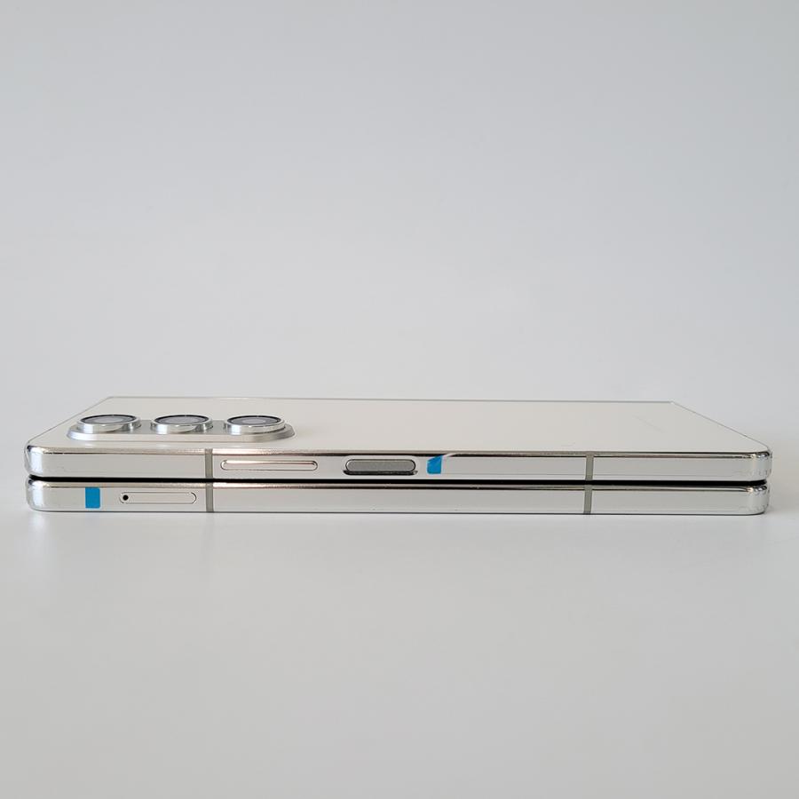 Galaxy Z Fold5 本体 512GB クリーム SIMフリー 韓国版 Aランク