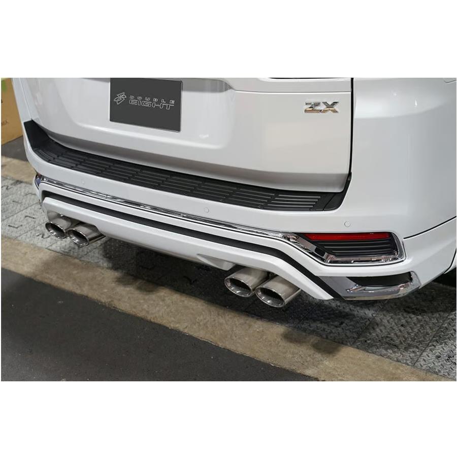 300系ランドクルーザー【ZXモデリスタリアスカート装着車】オーバル4本