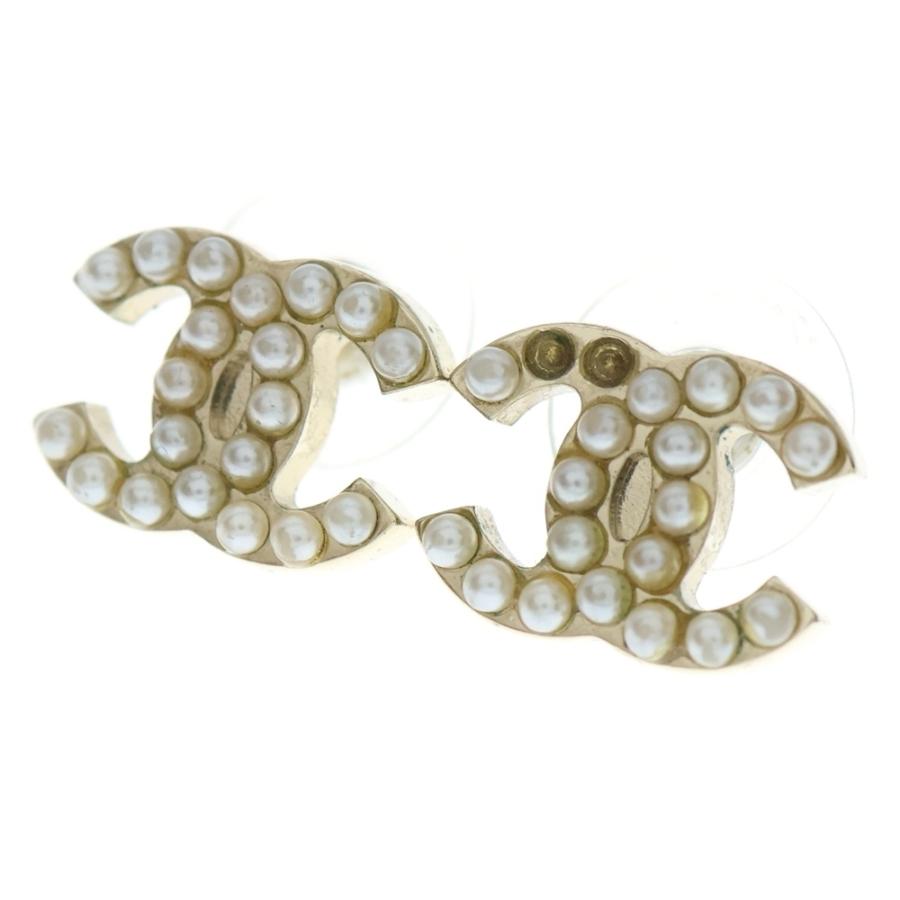 CHANEL（シャネル） ココマーク パール ロゴ ピアス ホワイト×ゴールド