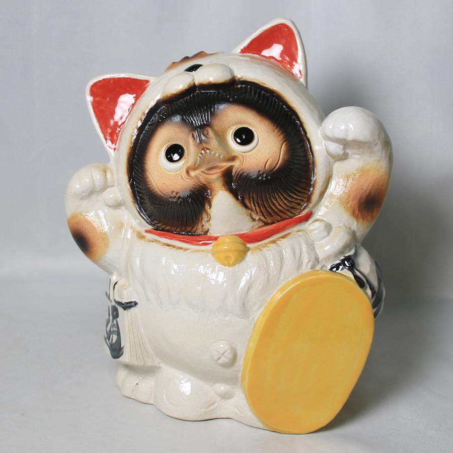 信楽焼 招き猫タヌキ 招きネコを被った狸 置物 可愛い 両手挙げ 陶器
