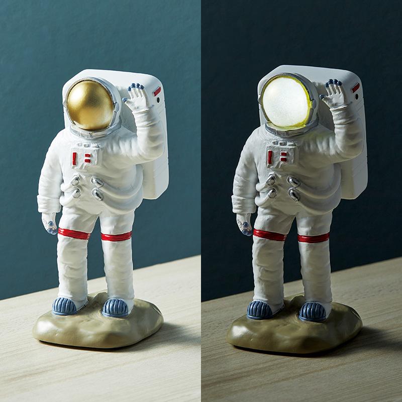 ソーラーライト ルームライト 宇宙飛行士 テーブルライト デスクライト