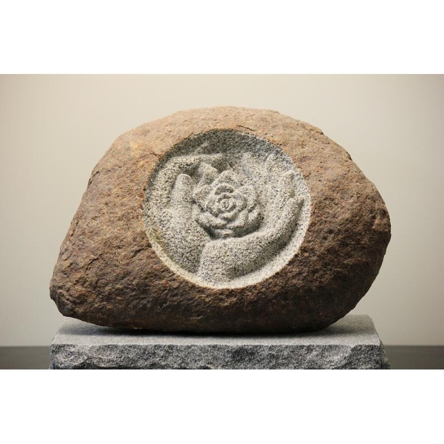伝統工芸 石の彫刻品「石の花」アート作品 置き物 美術品 オブジェ