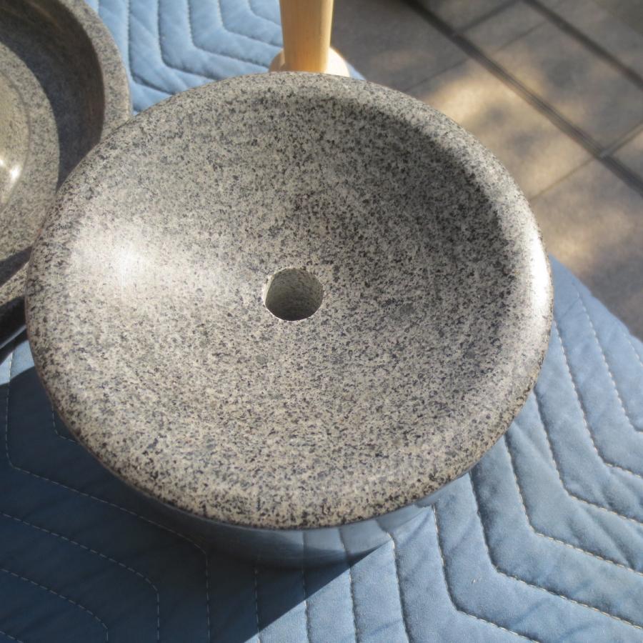 茶臼 ちゃうす 抹茶 石臼 （いしうす） ひき臼 （ひきうす）☆青御影石