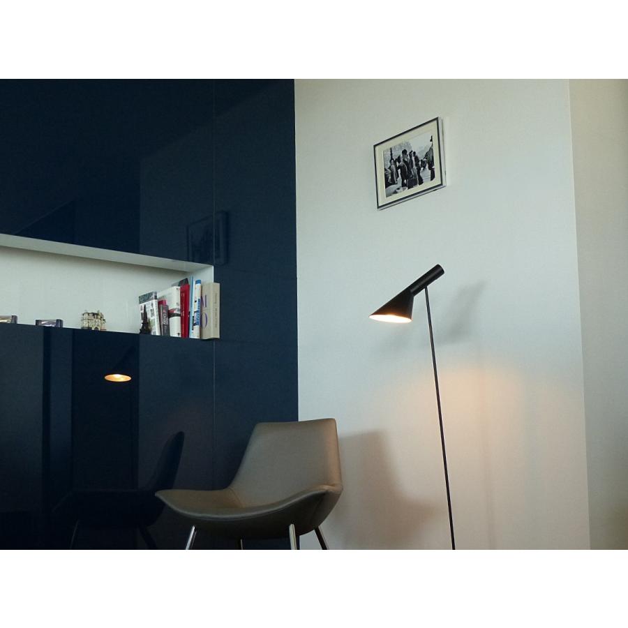 AJ フロアライト ブラック アルネ・ヤコブセン LED電球付 フロアランプ